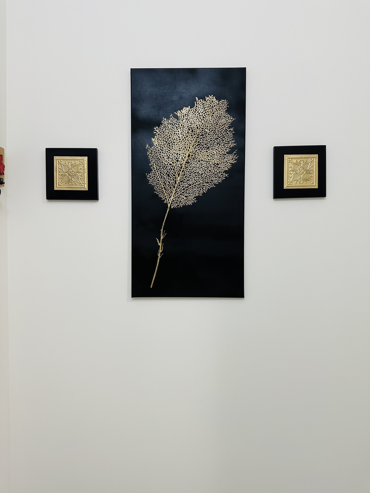 Beautiful 3 piece wall art in black and gold image indicator(2)