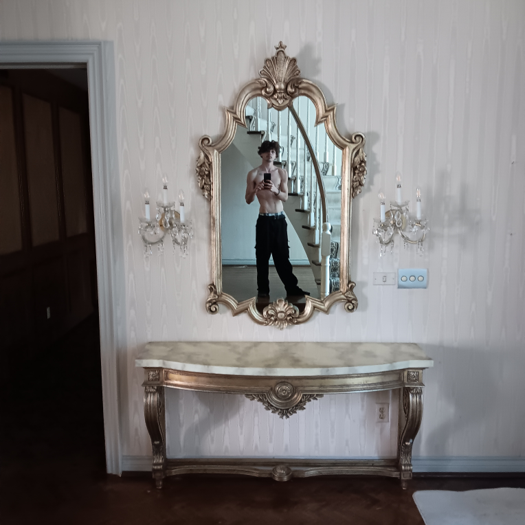 beautiful vintage mirror and table