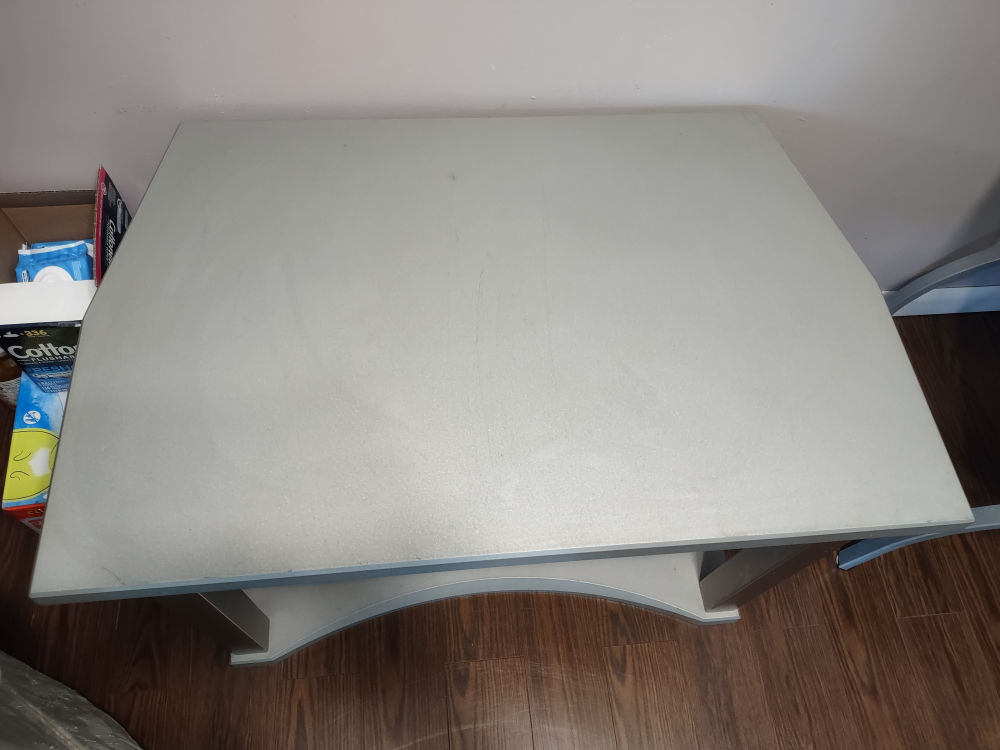 Free TV stand - photo 2