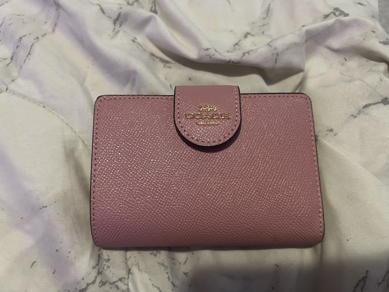 Coach medium corner zip wallet