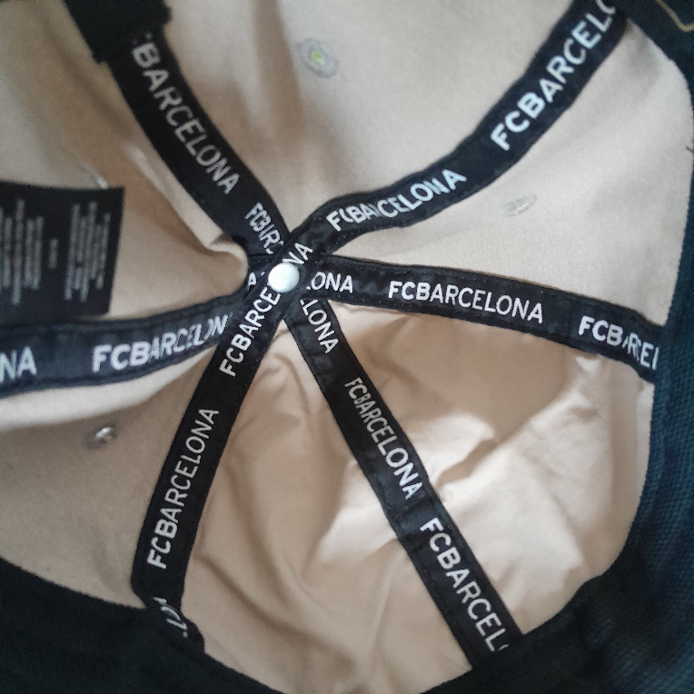 FC Barcelona Hat image indicator(2)