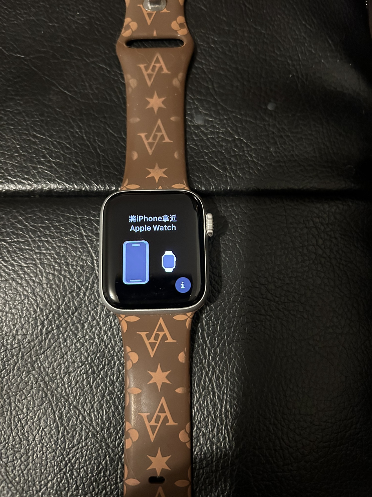 Series 6 Apple Watch. 40mm - photo 2