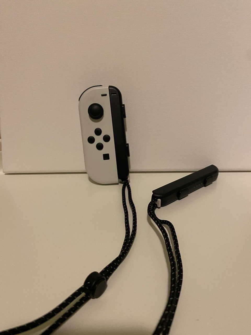 White NINTENDO SWITCH - photo 3