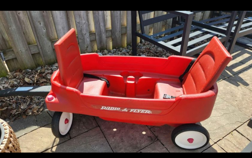 Radio Flyer Wagon - fast pick up