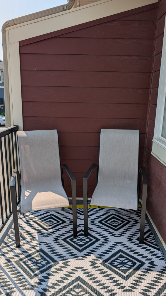 Patio chairs & rug