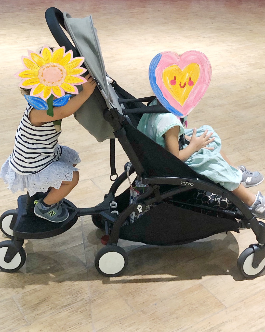 Yoyo babyZen stroller with extension.