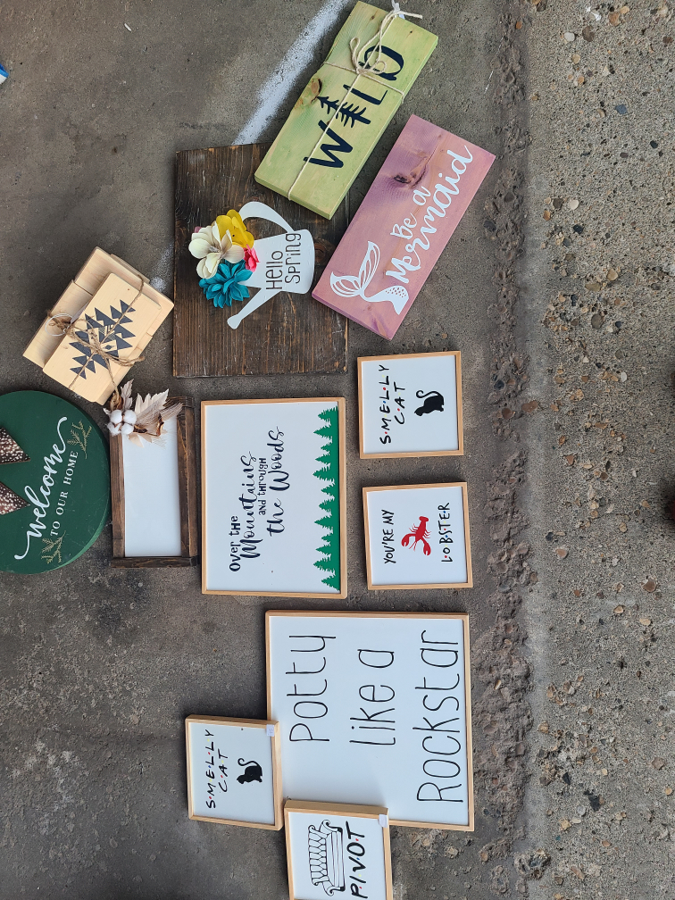 blank and made picture signs thumbnail