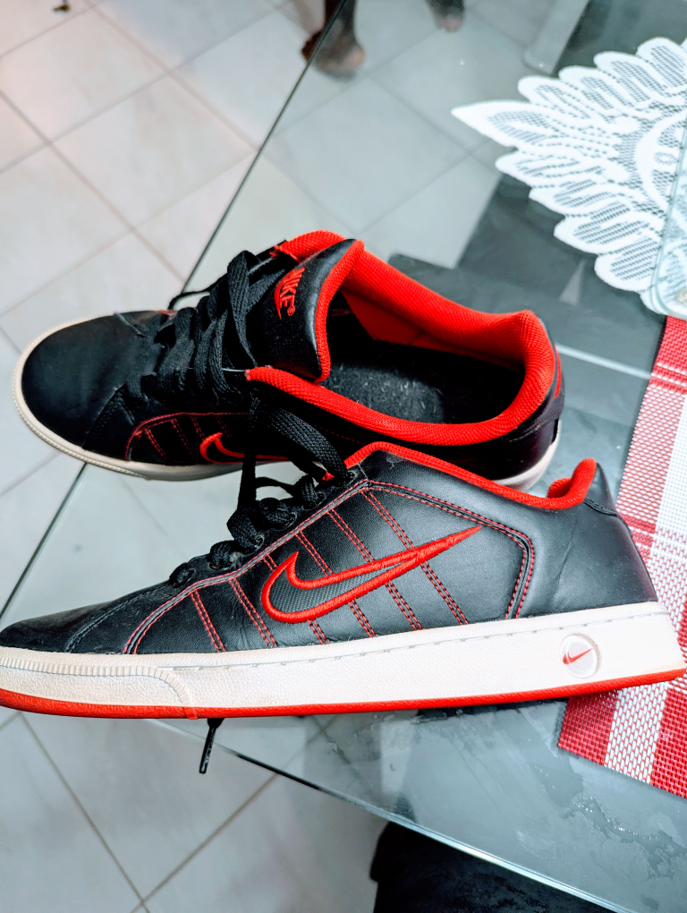 Nike Shoes - photo 2