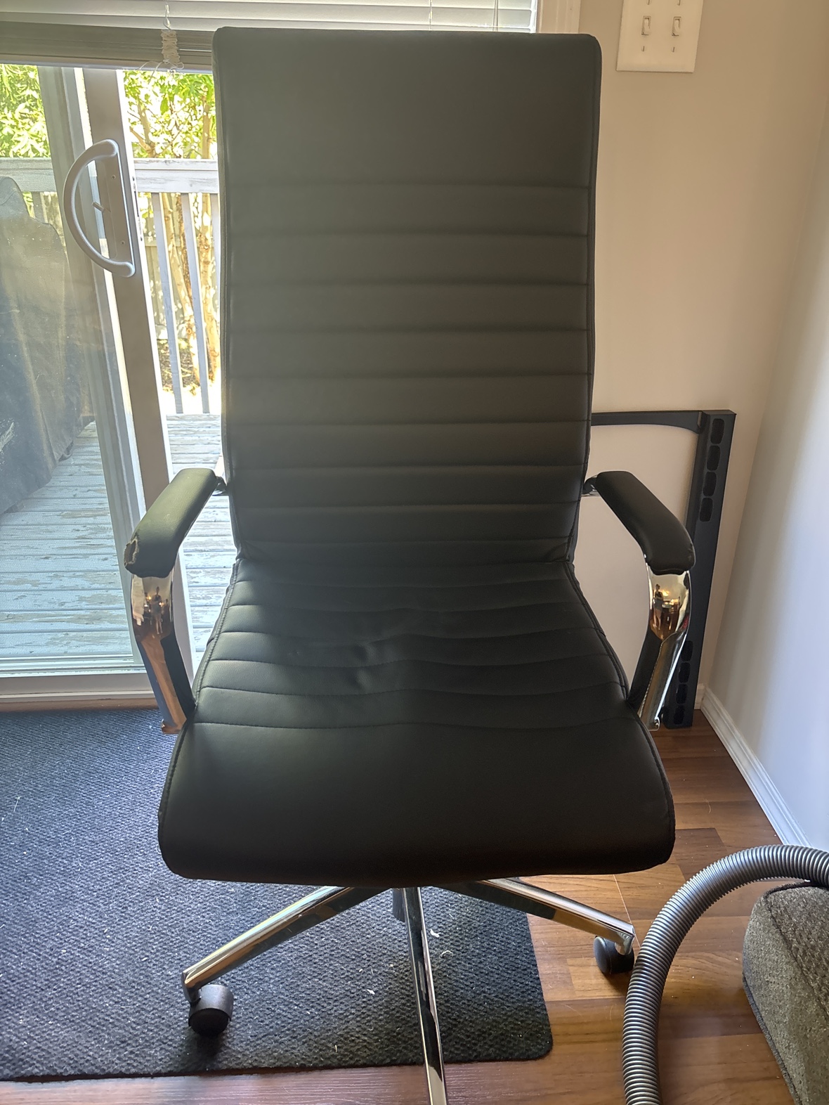 Rolling chair