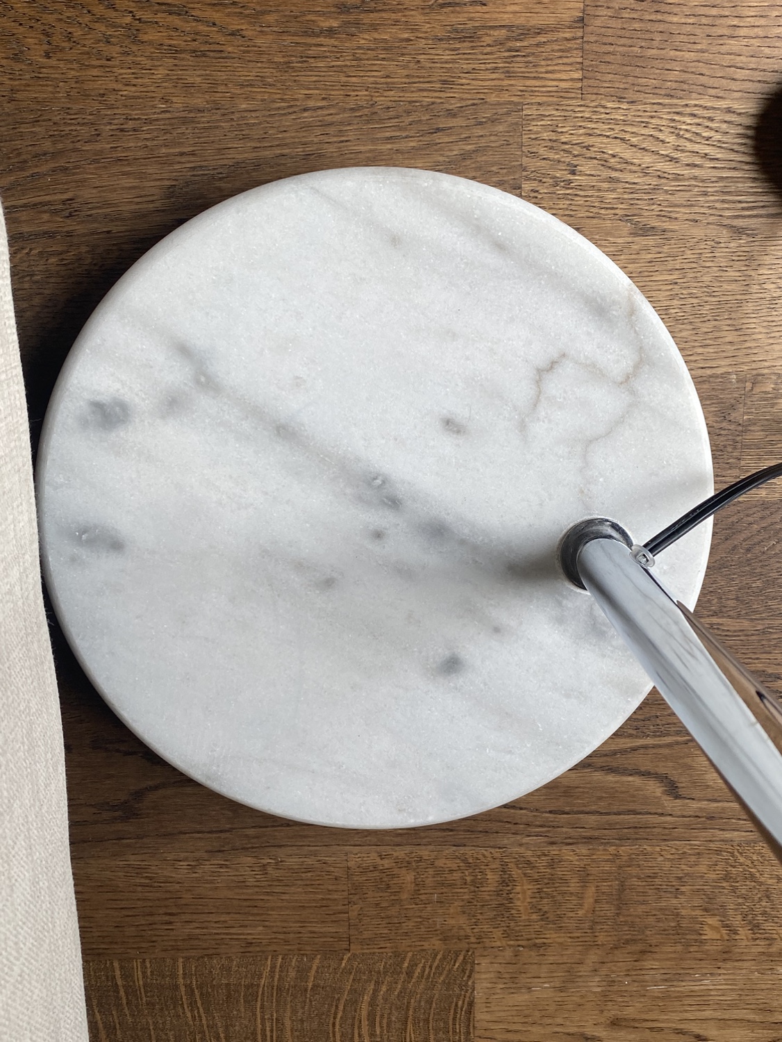 Chrome arched floor lamp with marble base image indicator(2)