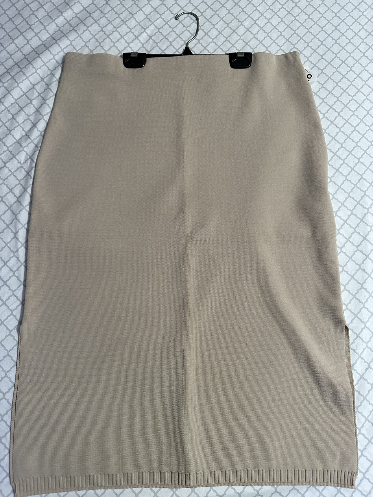 XL Limited Collection midi skirt with side cutouts