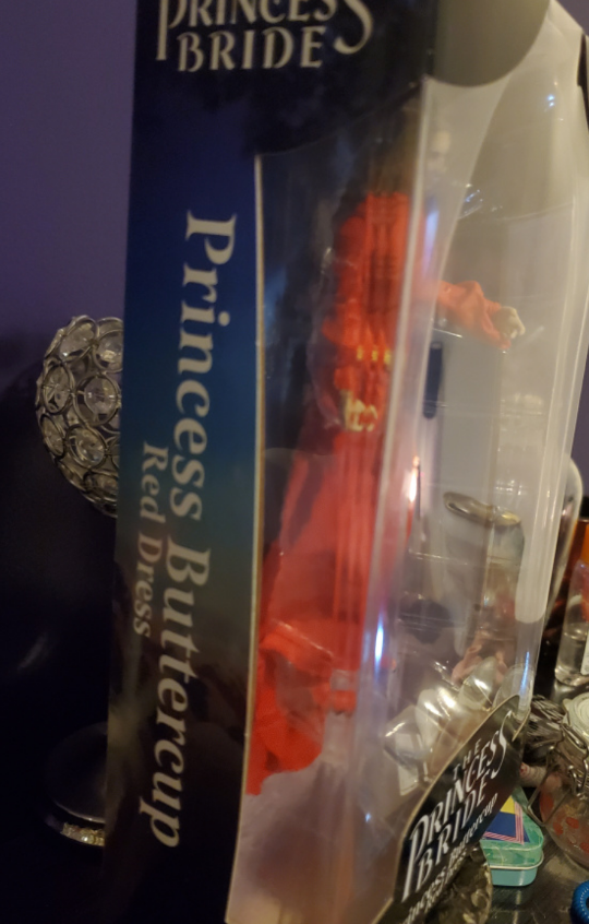 👸🏼Princess Bride Collectors figure- Buttercup New in Box - photo 4