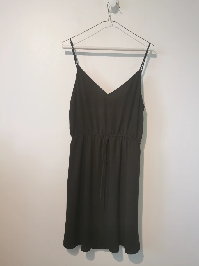 aritzia medium Casimir dress - photo 2