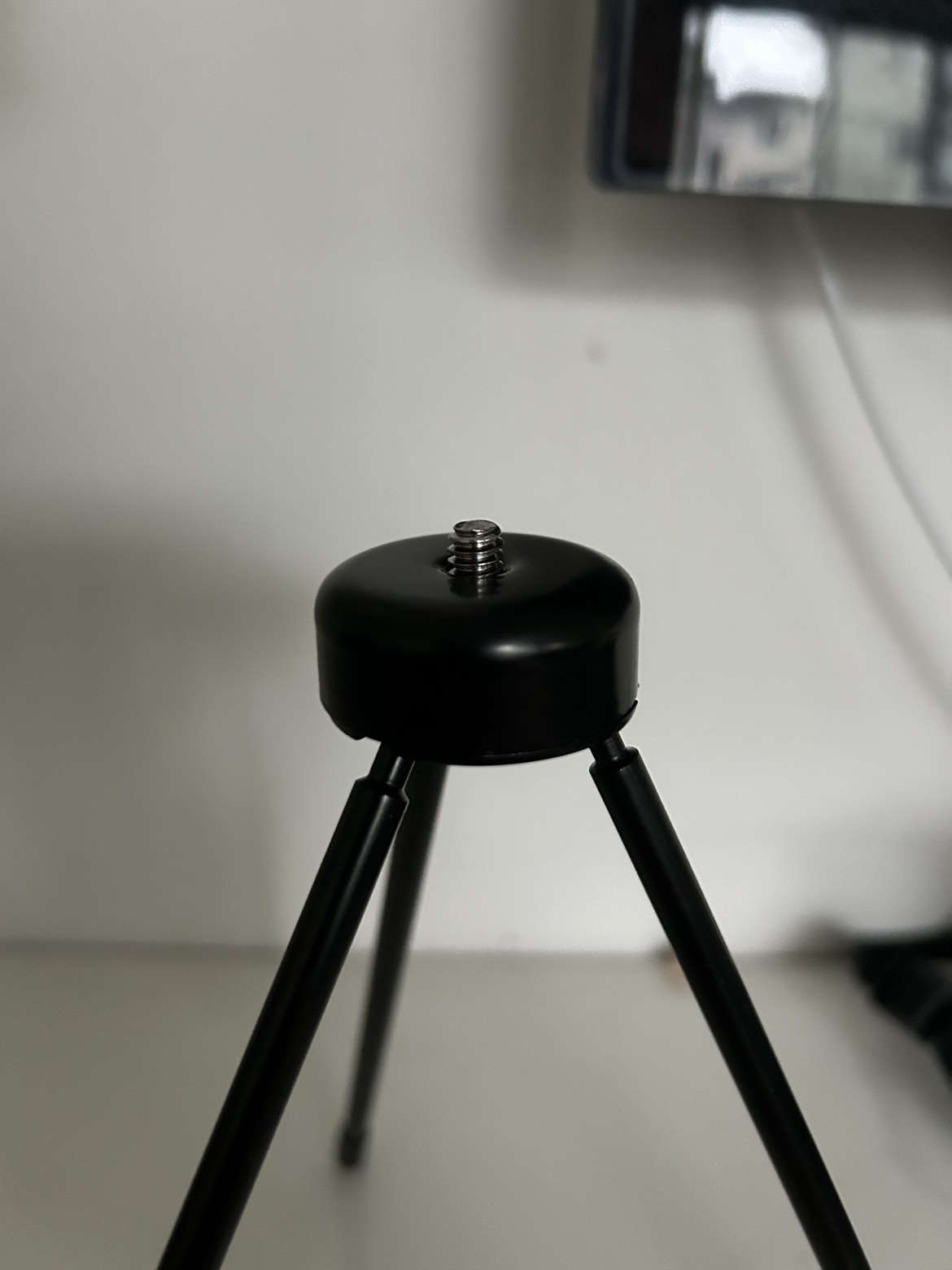 Desktop camera stand - photo 2