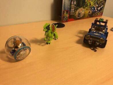 Lego Jurassic World 75916 Dilophosaurus Ambush Building Kit thumbnail
