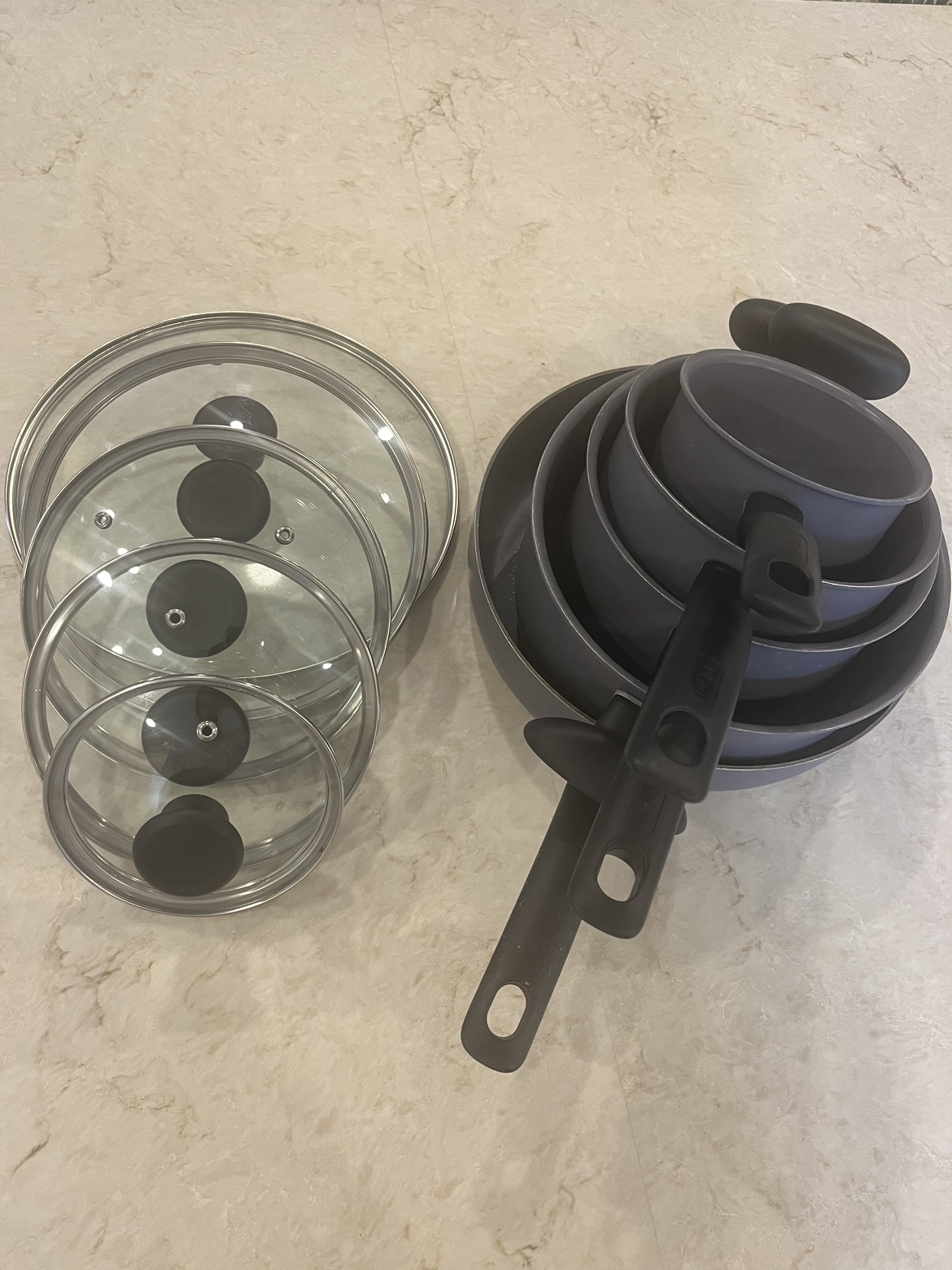 Moving sale - TFal pots and pans set image indicator(2)