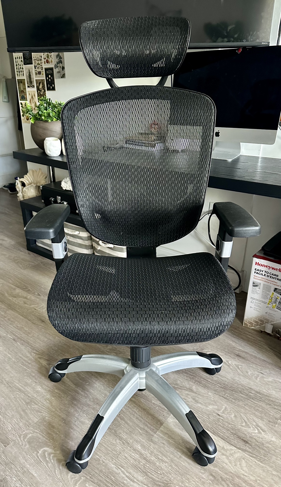 Mesh OFFICE CHAIR • Ergonomic w Lumbar + Headrest - photo 2