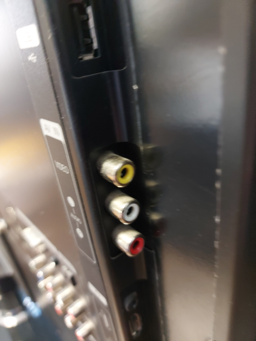 Used LED LCD TV, 32" image indicator(7)