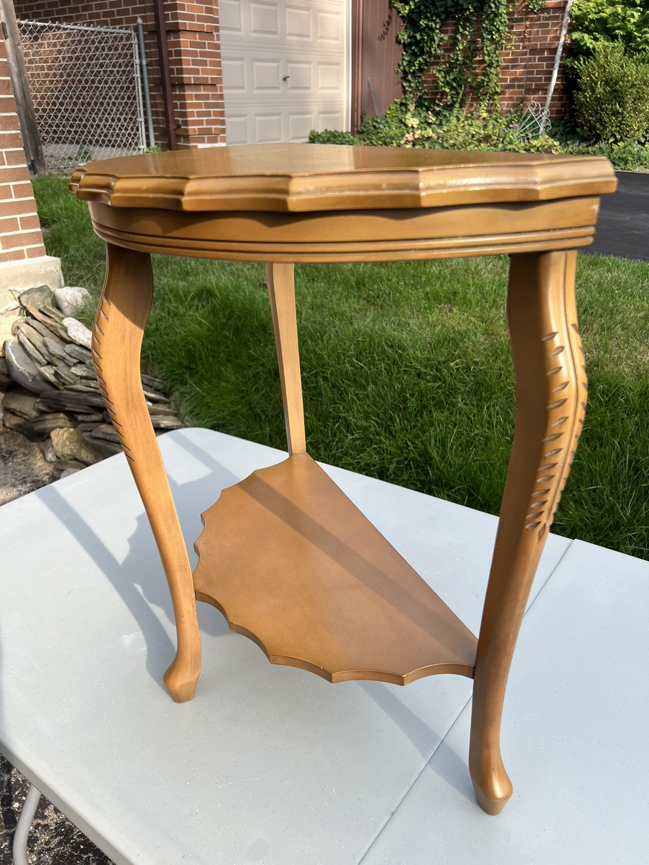 Half round console table, elegant design
