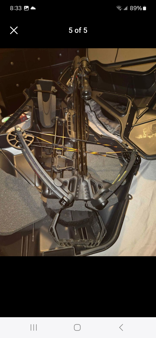 Barnett XP 380 crossbow with case , practice bag and accessories