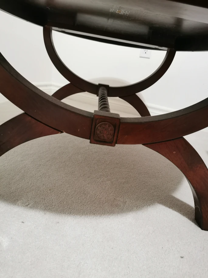 Moving sale - elegant Bombay's coffee table image indicator(2)
