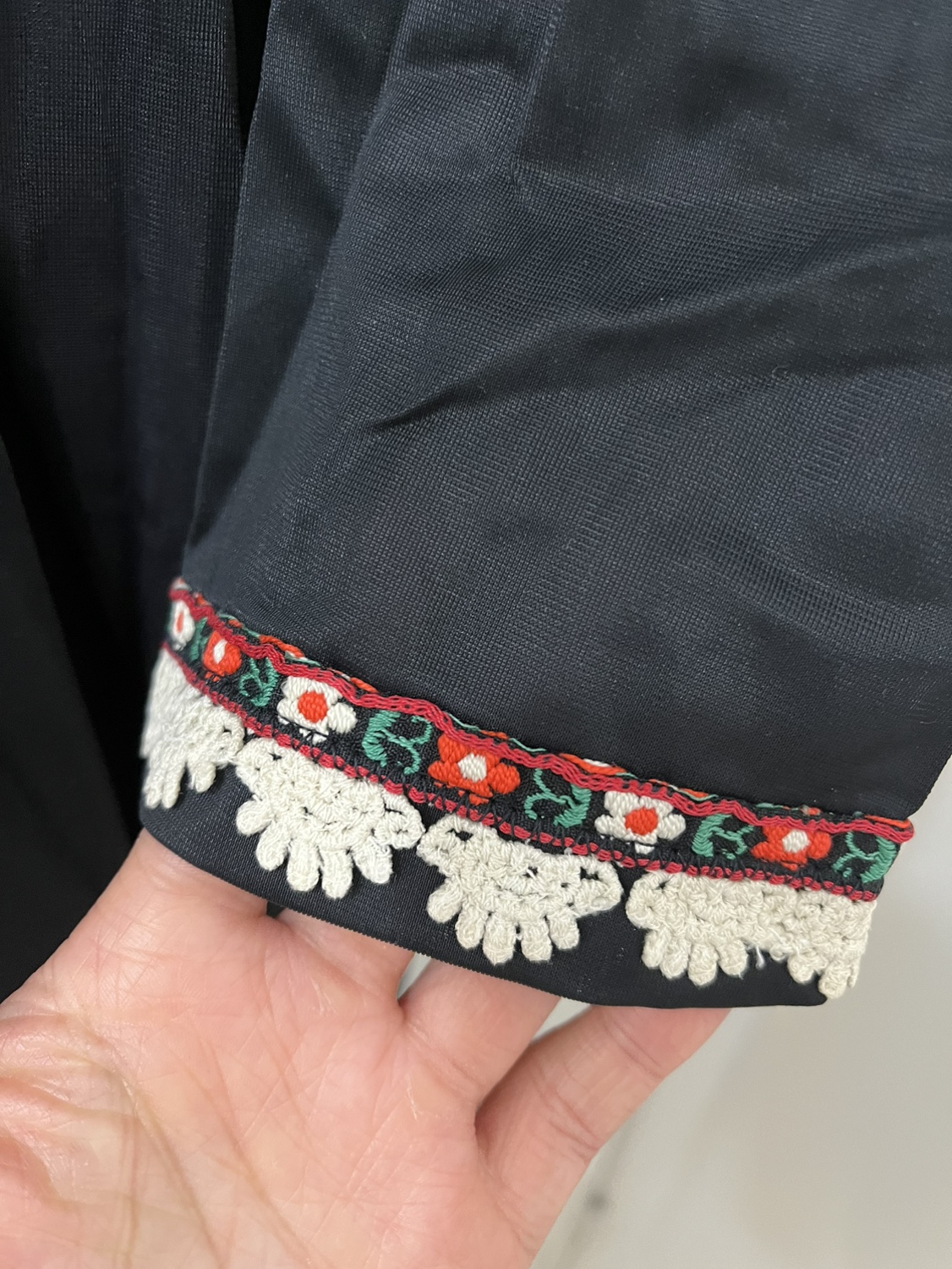 Butterfield 8 Vintage V Neck Ethnic Pattern Dress - photo 3