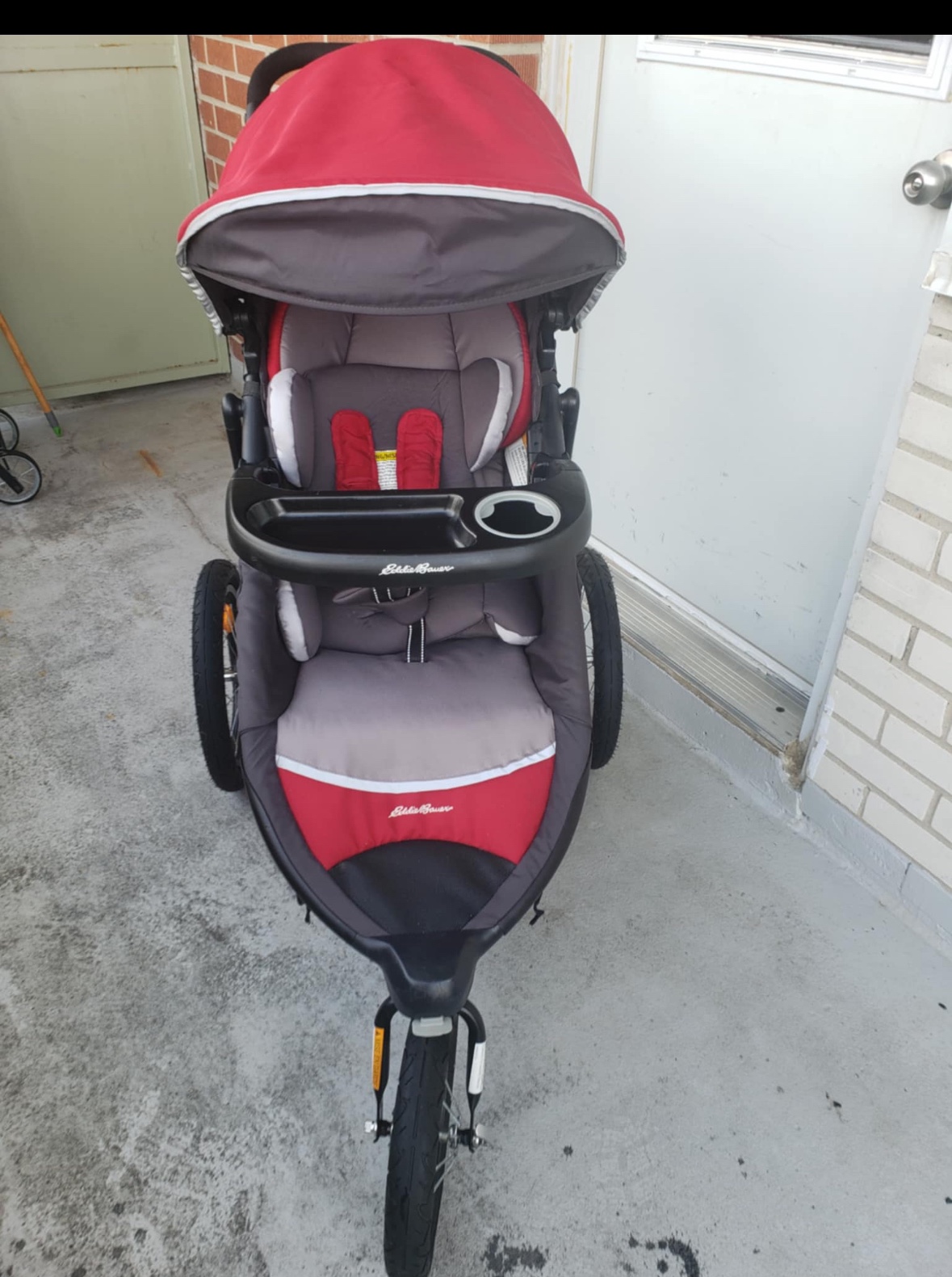 Jogger stroller - photo 4