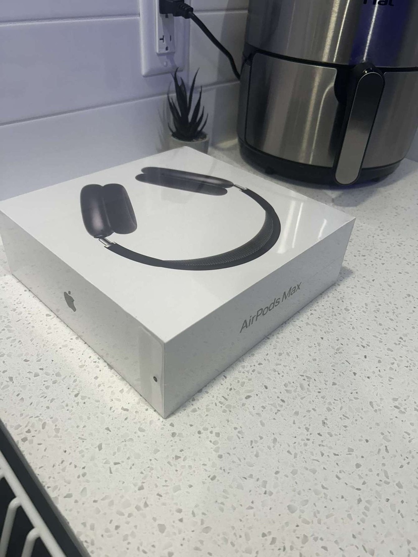 AirPods Max (with Smart Case) brand new - photo 3