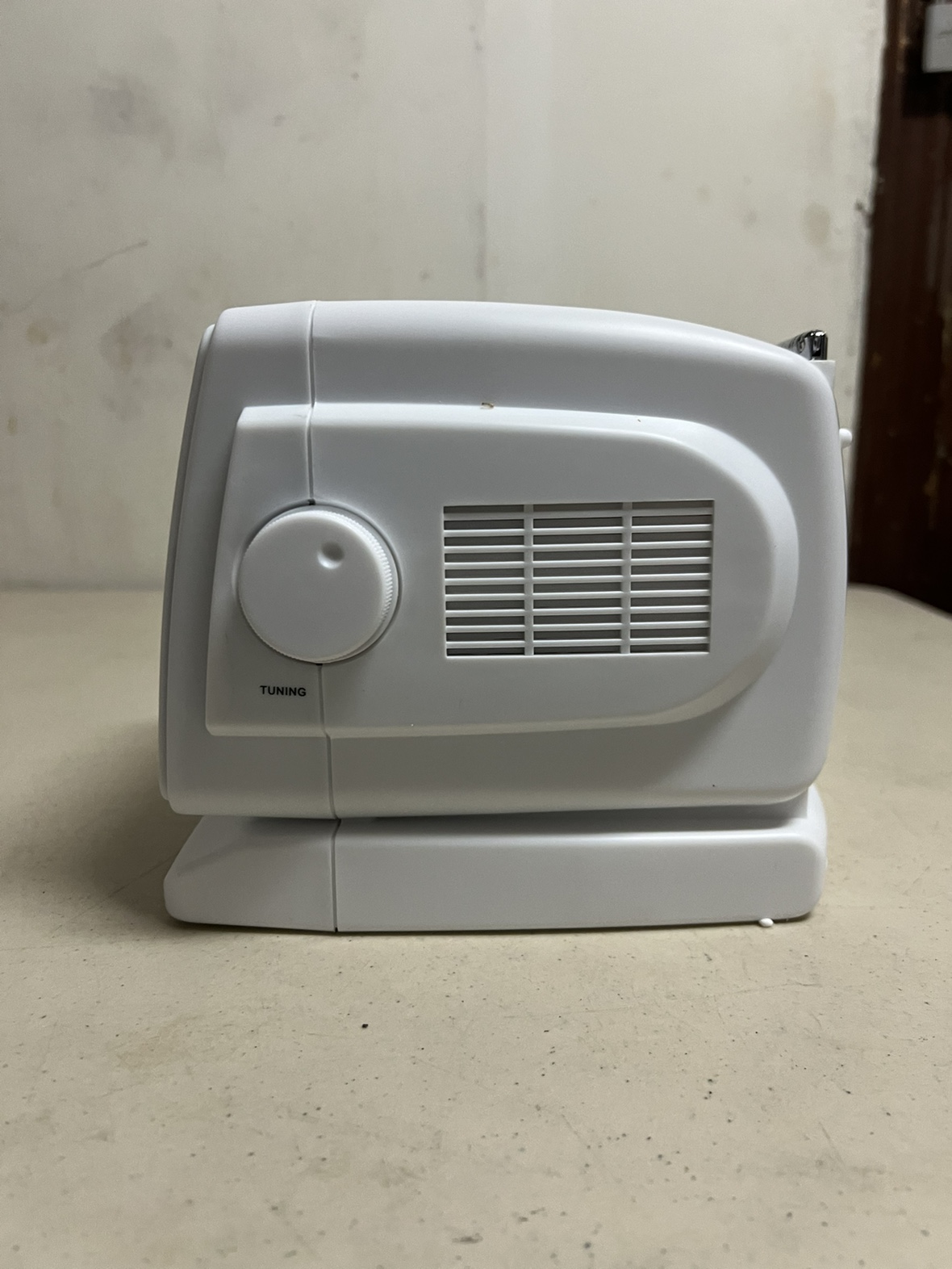 Black n white tv with am/fm radio ⚽️ - photo 4