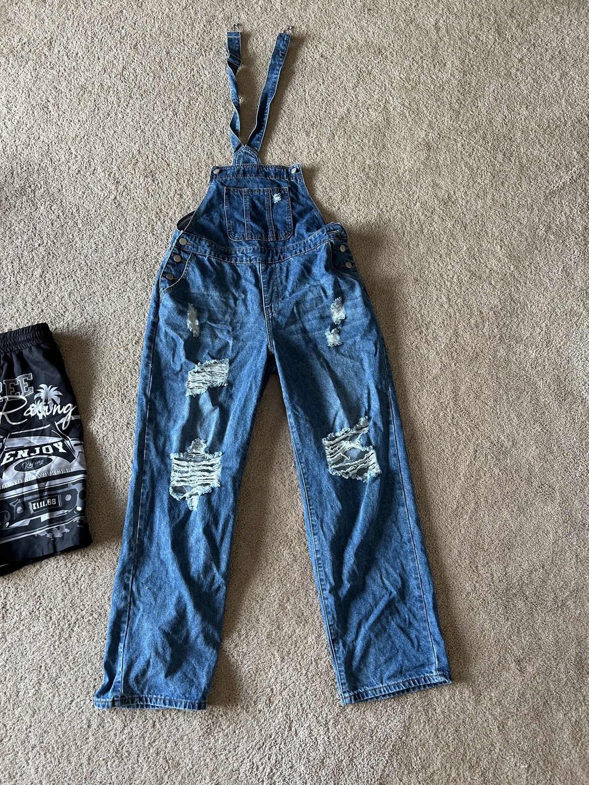 Denim overalls (women’s)