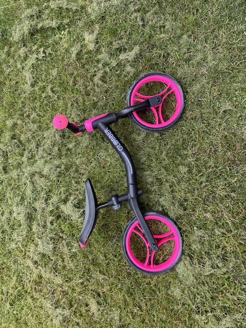 Globber Go Balance Bike Black & Neon Pink - photo 2