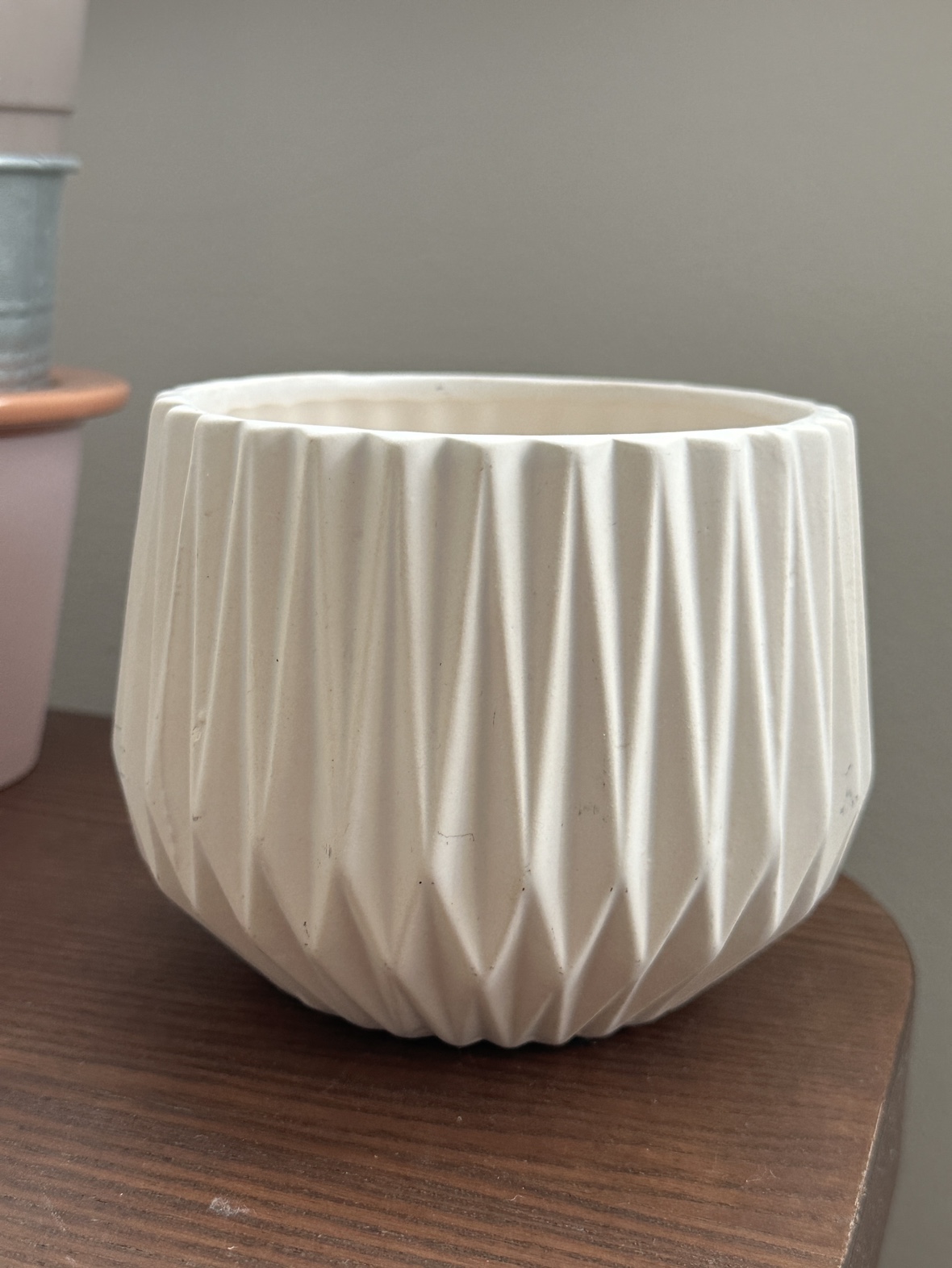 Ceramic plant pot