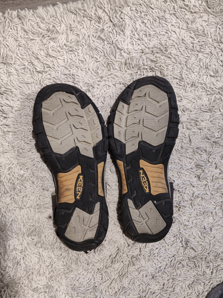 Keen Sandals - Mens 12 #freecycle image indicator(2)