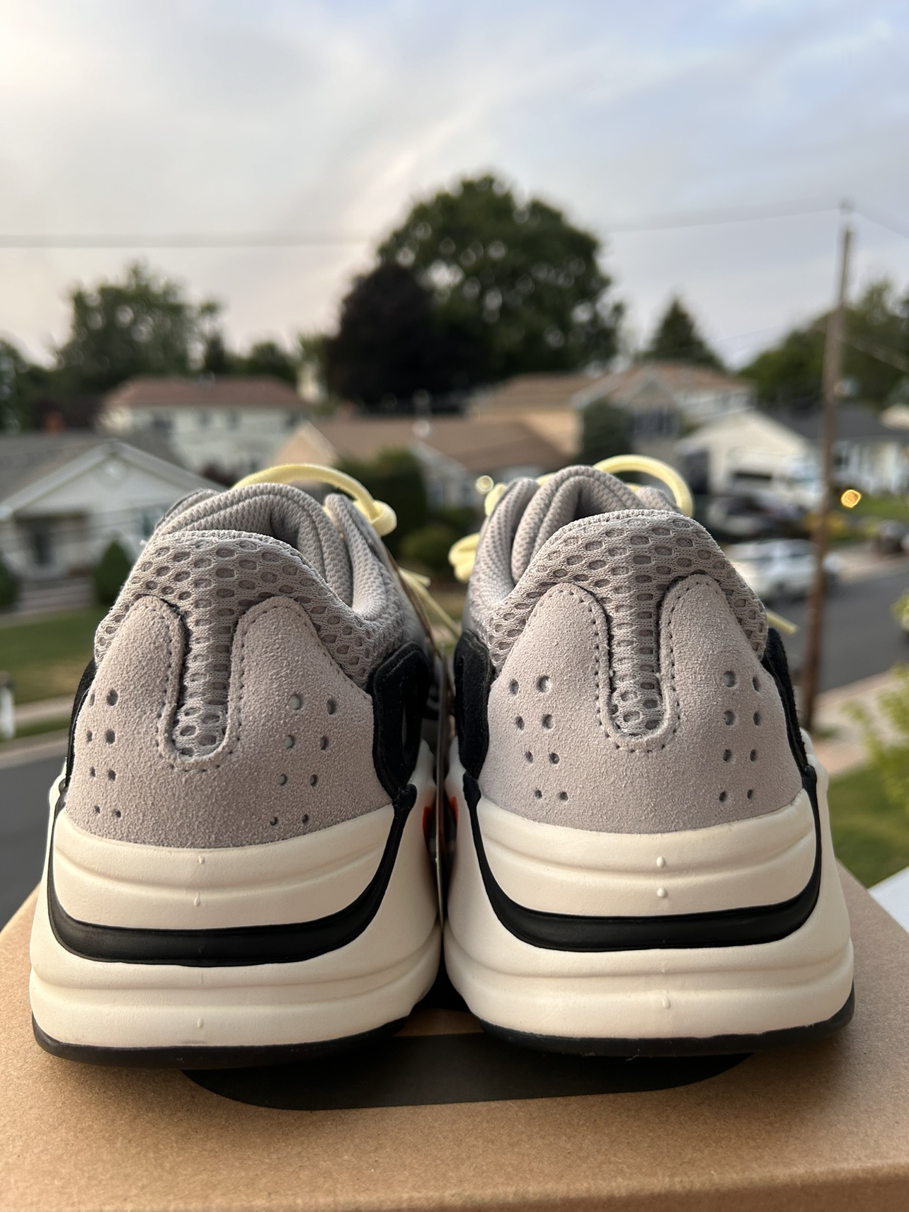 Yeezy 700 Waverunner - photo 5