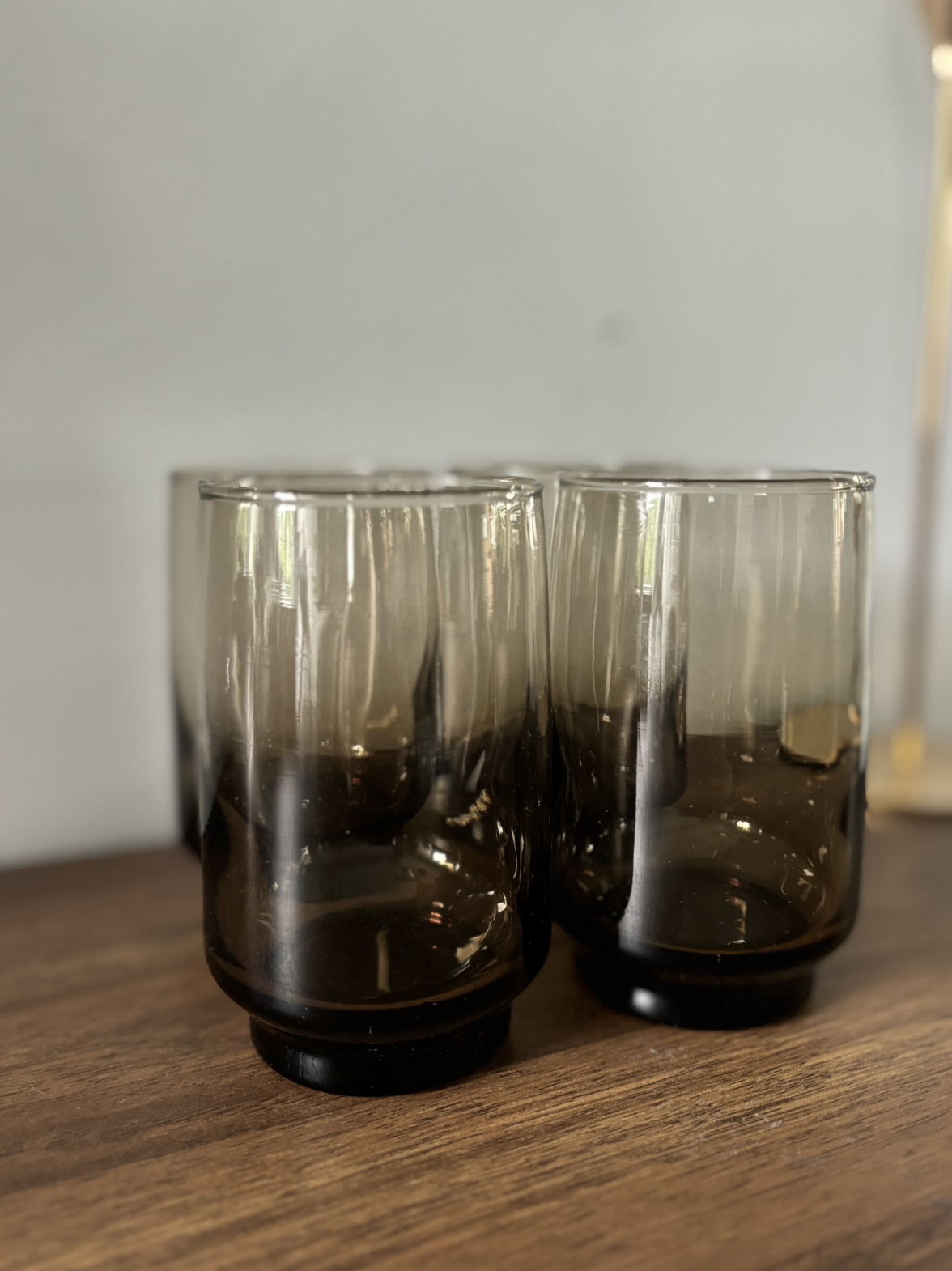 4 Vintage smoked glass tumbler set - photo 2