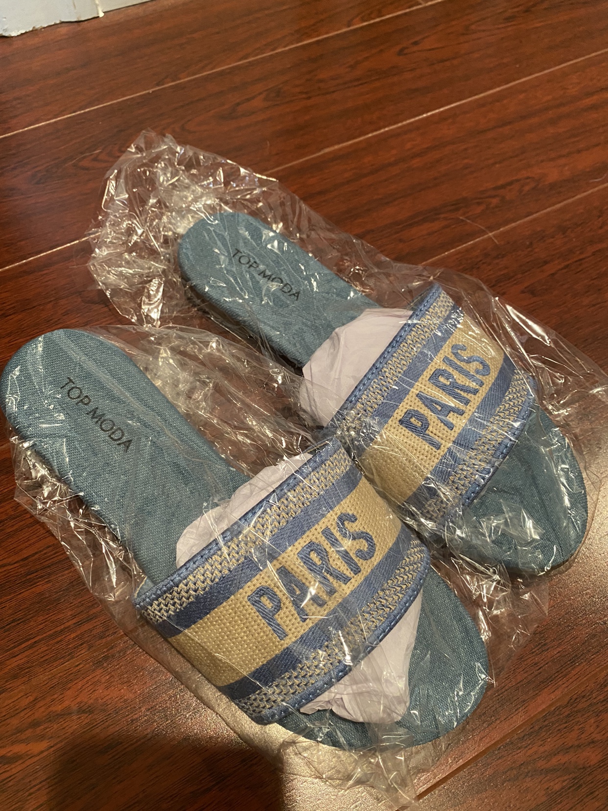 Sandals thumbnail