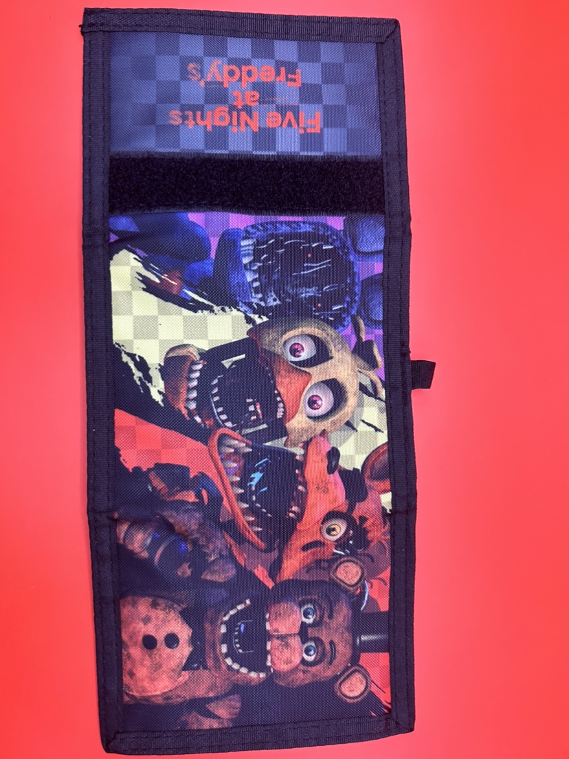 Five Nights at Freddy's  Hat and Bi-fold Wallet image indicator(5)