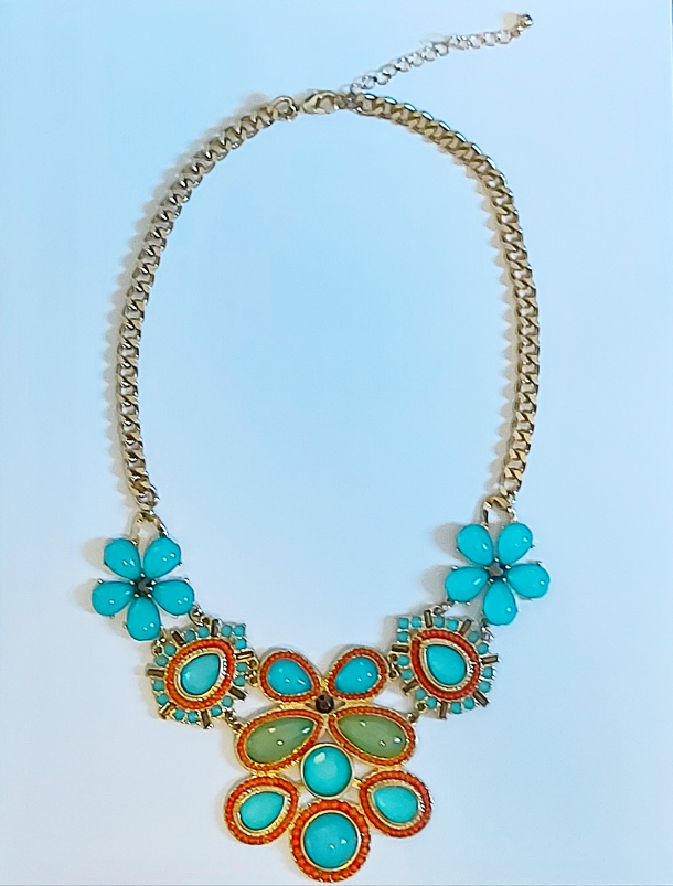 Blue Flower Necklace thumbnail