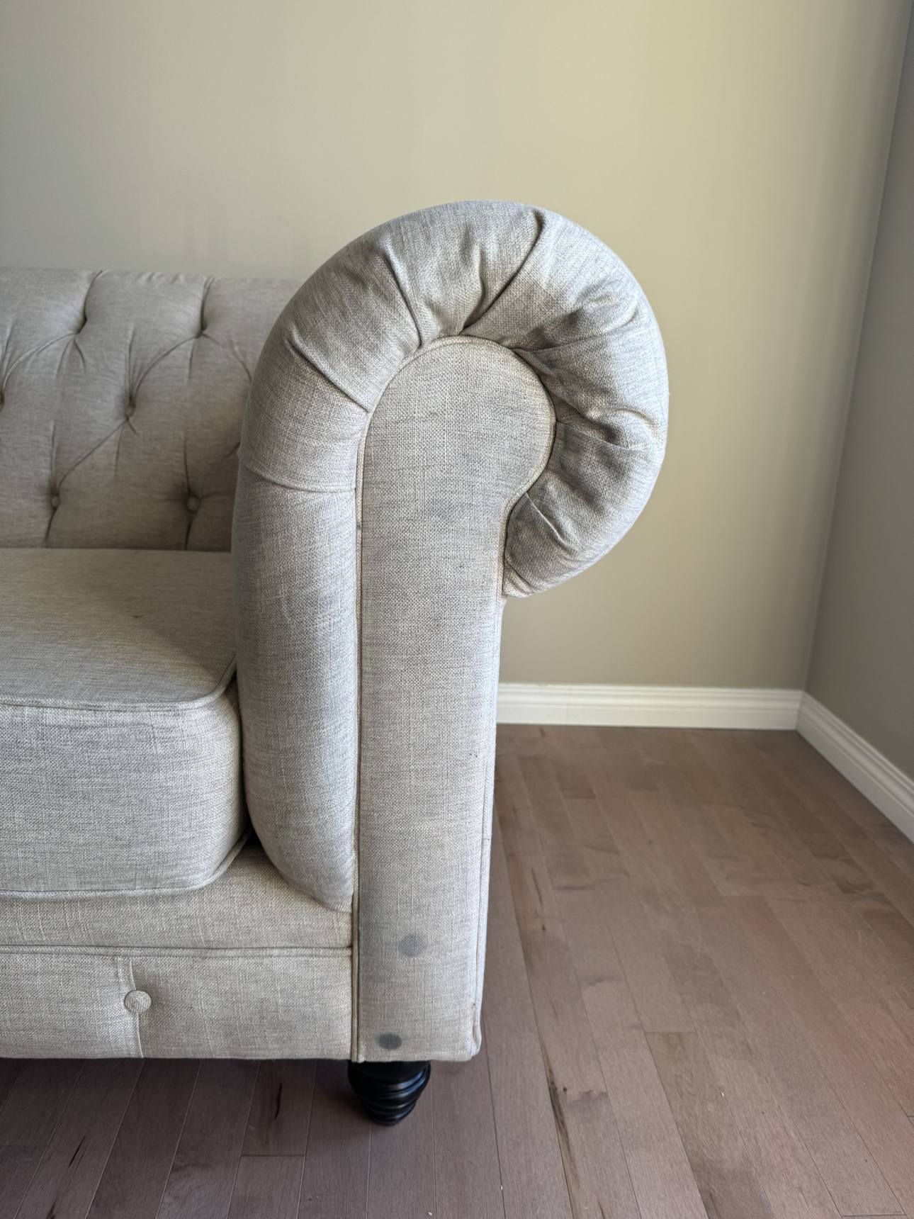 Couch - photo 5