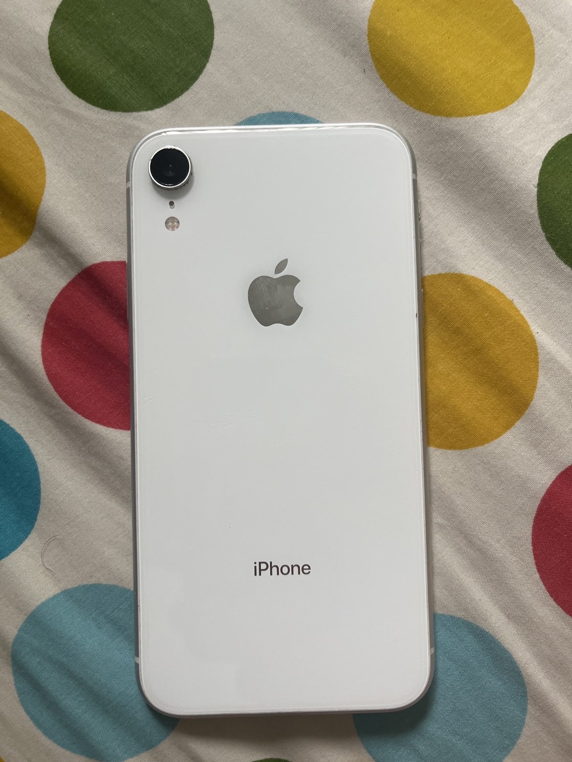 iPhone XR - photo 2