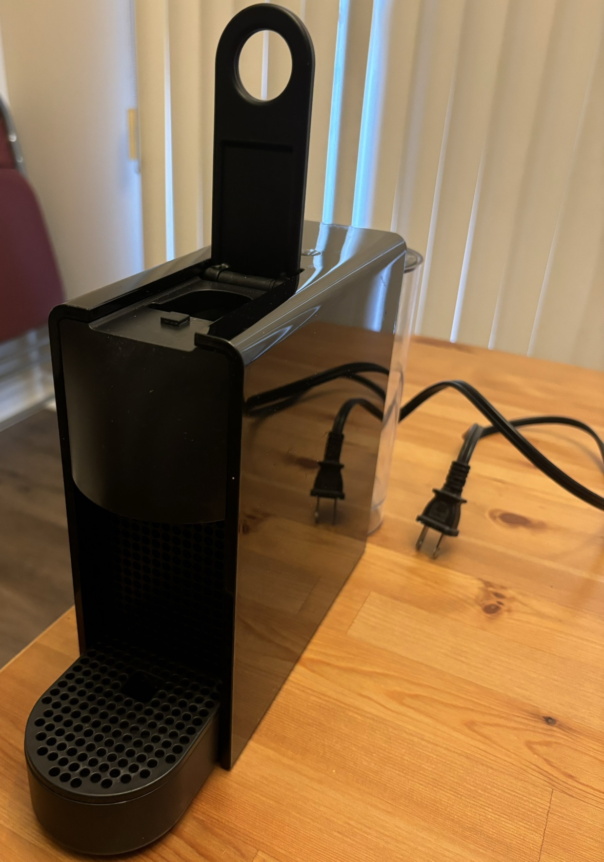 Final price Original Nespresso machine for $50 - photo 2