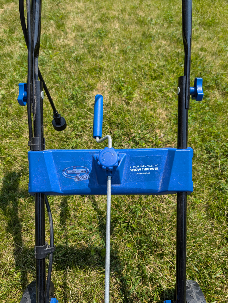 Snow blower