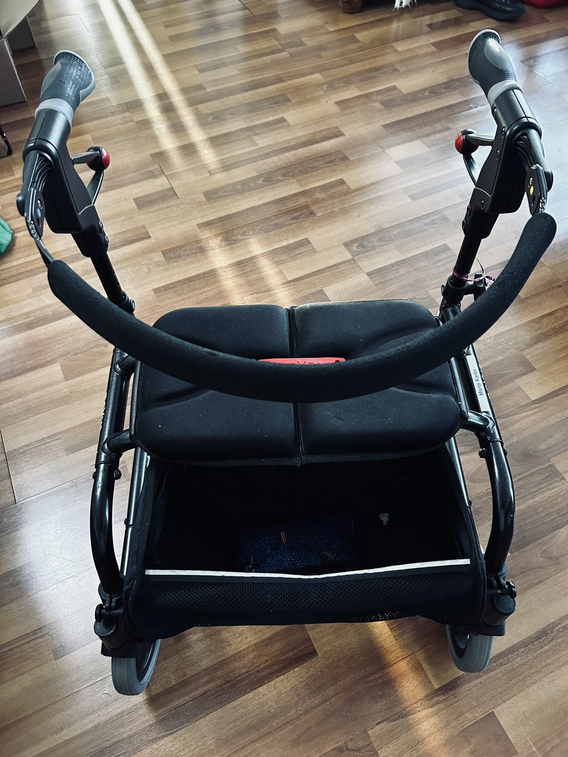 Nexus folding walker for seniors - photo 4