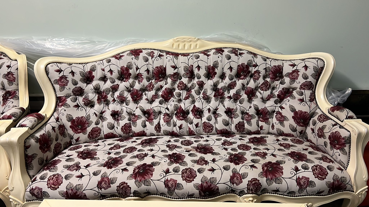 Sofa set with coffee table - photo 3