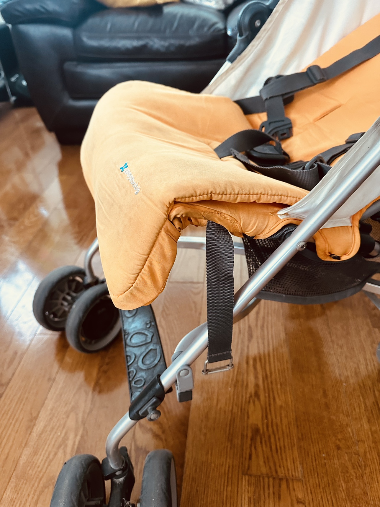 Folding Umbrella Travel Stroller - photo 4