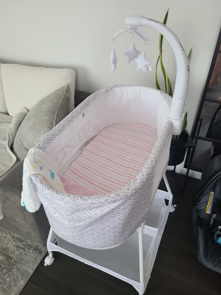 used for 1 month! brand new with additional mattress - photo 2