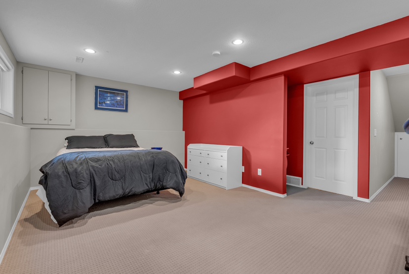 Queen bed