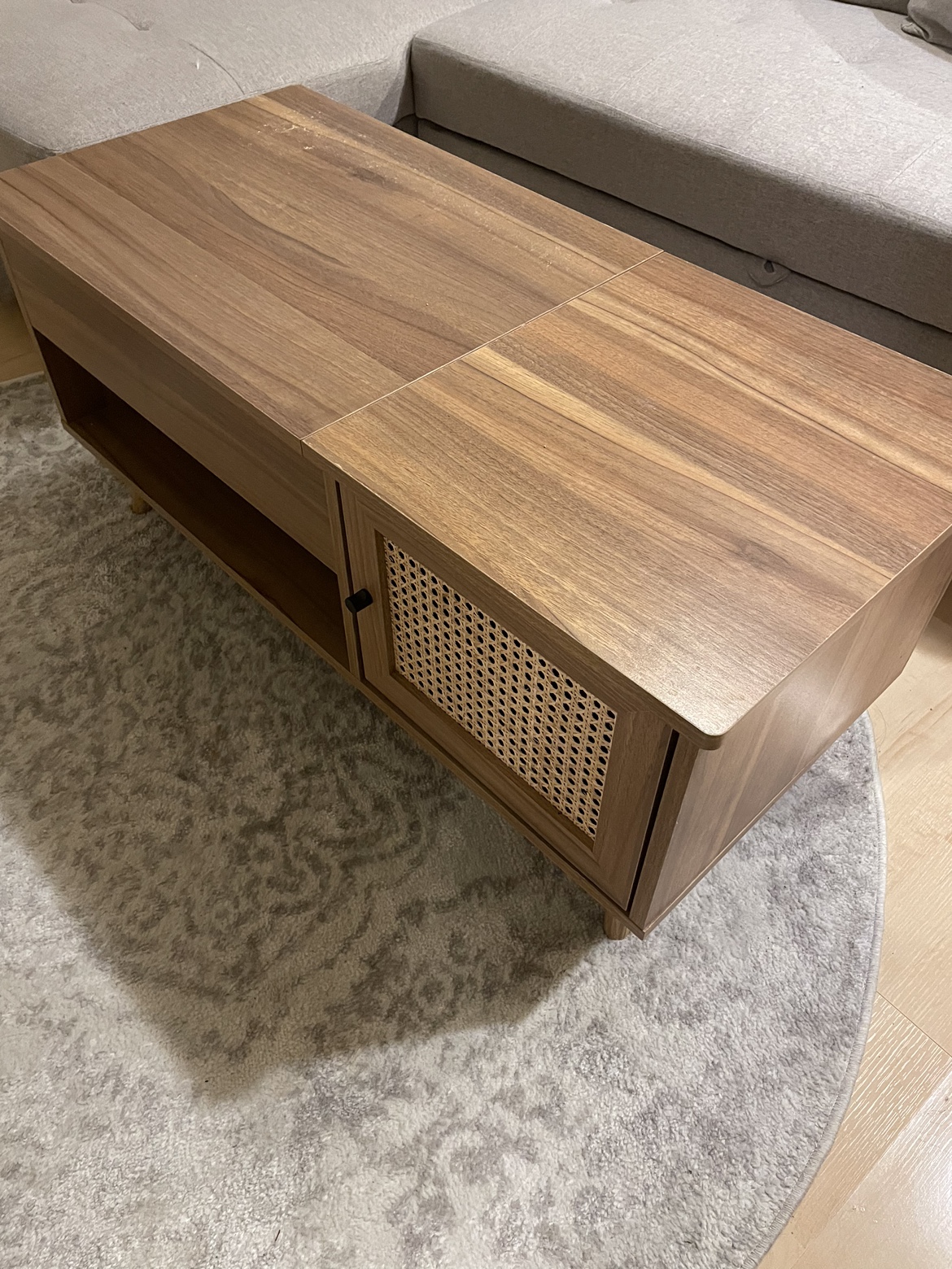 coffee table with lift top