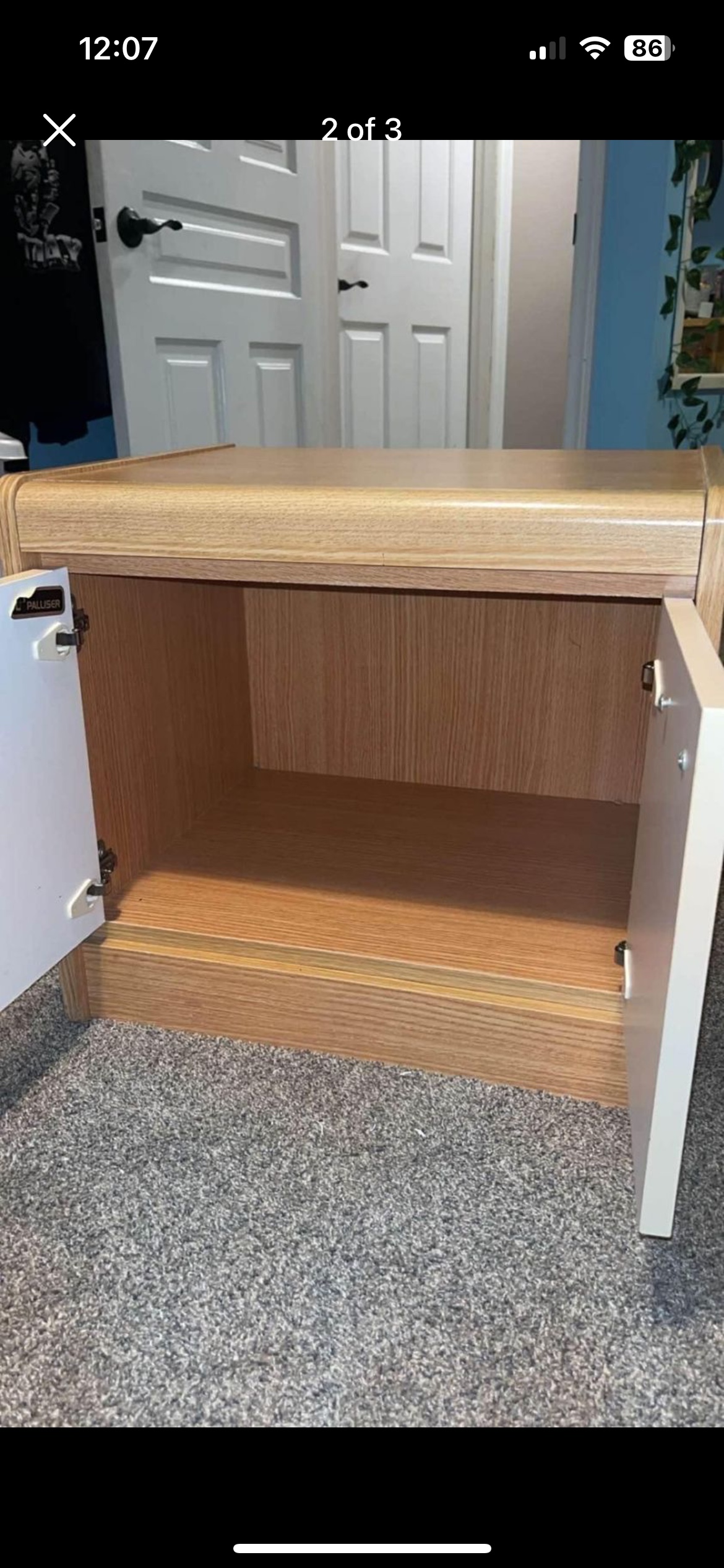 Side / End Table - photo 3