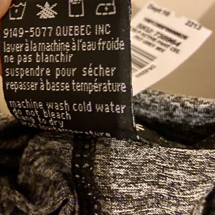 🆕Women’s plus grey leggings with pockets size 3X image indicator(5)